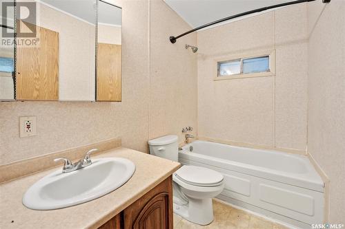 Delisle View Acreage, Vanscoy Rm No. 345, SK - Indoor Photo Showing Bathroom