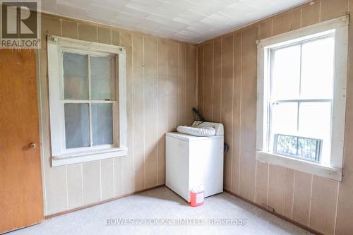 506A Lakeview Road, Bancroft, ON - Indoor Photo Showing Laundry Room