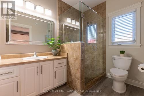 Luxury Ensuite - 377 Darcy Drive S, Strathroy-Caradoc (Ne), ON - Indoor Photo Showing Bathroom