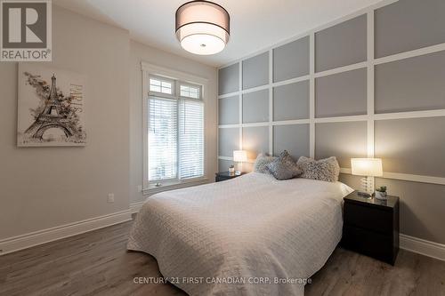 2nd Main Floor Bedroom - 377 Darcy Drive S, Strathroy-Caradoc (Ne), ON - Indoor Photo Showing Bedroom