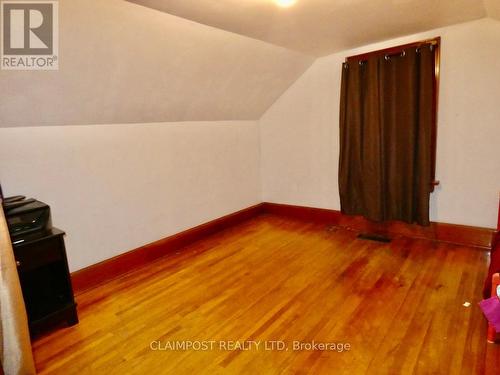 324 Balsam Street S, Timmins (Ts - Se), ON - Indoor Photo Showing Living Room