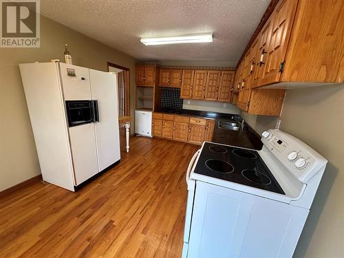 1 Valleyview Road, Bishop'S Falls, NL - Indoor Photo Showing Kitchen