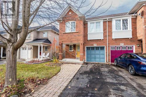 129 Hartford Crescent, Newmarket, ON - Outdoor With Facade