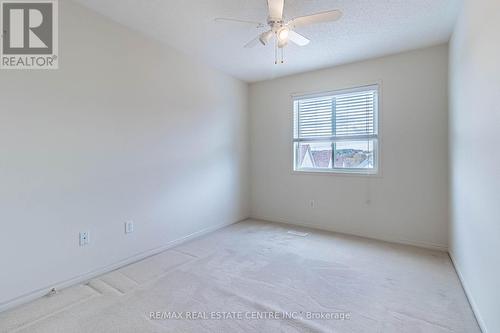 129 Hartford Crescent, Newmarket, ON - Indoor Photo Showing Other Room