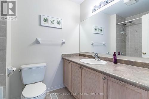 129 Hartford Crescent, Newmarket, ON - Indoor Photo Showing Bathroom