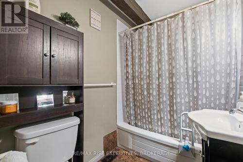 311 Simmons Road, Loyalist (Lennox And Addington - South), ON - Indoor Photo Showing Bathroom