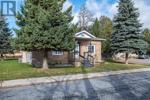 311 Simmons Road, Loyalist (Lennox And Addington - South), ON - Outdoor