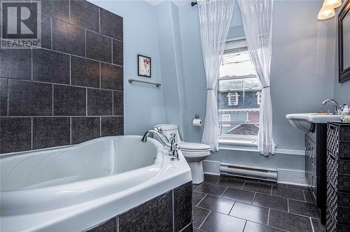 155 Queens Road, St. John'S, NL - Indoor Photo Showing Bathroom