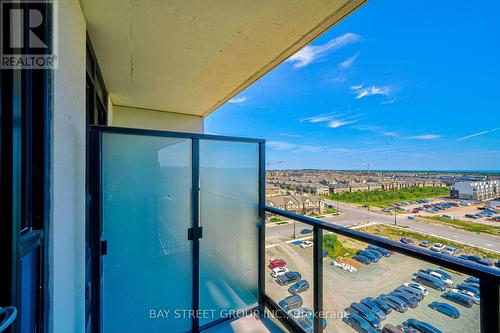 813 - 3200 William Coltson Avenue, Oakville, ON - Outdoor With Balcony With View