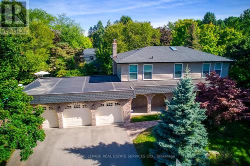 1460 Caulder Drive, Oakville, ON - Outdoor