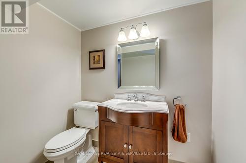 1460 Caulder Drive, Oakville, ON - Indoor Photo Showing Bathroom