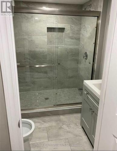 56 Ridgehaven Court, Brampton, ON - Indoor Photo Showing Bathroom