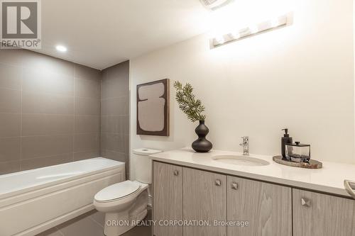 36 B - 21 Innes Avenue, Toronto, ON - Indoor Photo Showing Bathroom