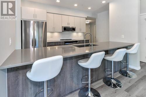 2301 Carrington Road Unit# 109, West Kelowna, BC - Indoor Photo Showing Kitchen With Upgraded Kitchen