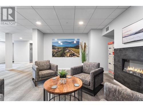 2301 Carrington Road Unit# 109, West Kelowna, BC - Indoor Photo Showing Living Room With Fireplace