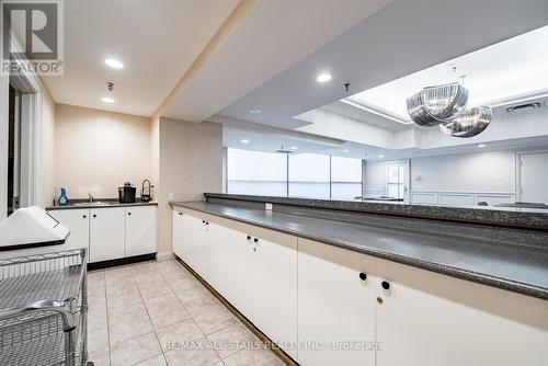 1116 - 8 Hillcrest Avenue, Toronto, ON - Indoor Photo Showing Kitchen