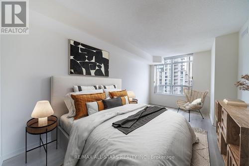 1116 - 8 Hillcrest Avenue, Toronto, ON - Indoor Photo Showing Bedroom