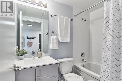 515 - 60 Berwick Avenue, Toronto, ON - Indoor Photo Showing Bathroom