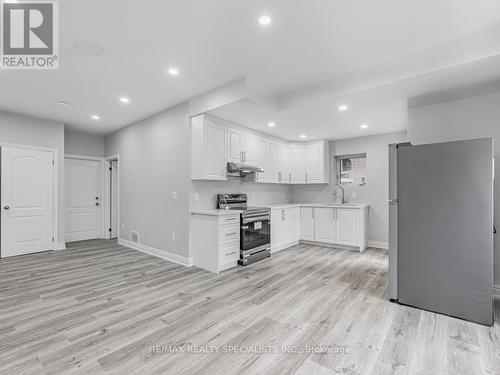 Lower - 46 Priory Drive, Whitby, ON - Indoor Photo Showing Kitchen