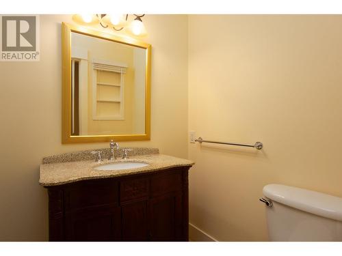 197 Terrace Hill Place, Kelowna, BC - Indoor Photo Showing Bathroom