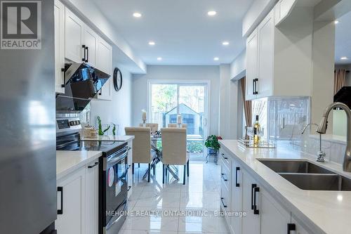 79 Maffey Crescent, Richmond Hill, ON - Indoor Photo Showing Kitchen With Double Sink With Upgraded Kitchen