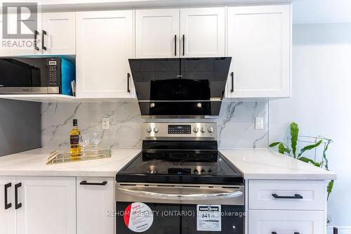 79 Maffey Crescent, Richmond Hill, ON - Indoor Photo Showing Kitchen