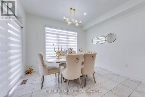 61 Tiberini Way, Bradford West Gwillimbury, ON - Indoor Photo Showing Dining Room