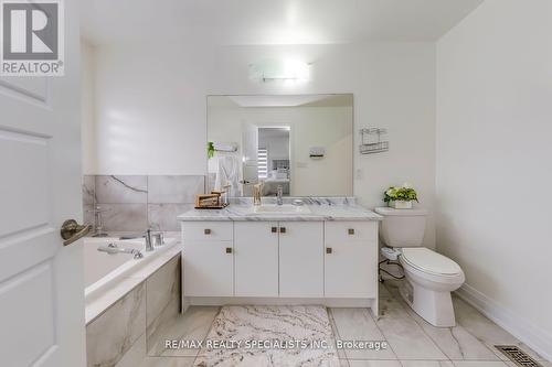 61 Tiberini Way, Bradford West Gwillimbury, ON - Indoor Photo Showing Bathroom