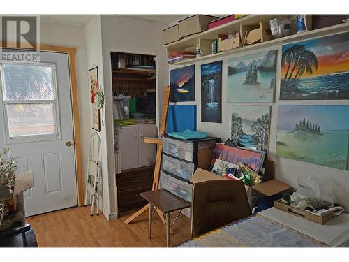 705 Giffin Avenue, Slocan, BC - Indoor Photo Showing Other Room