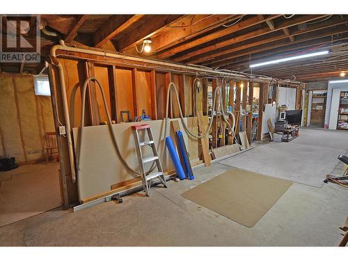 705 Giffin Avenue, Slocan, BC - Indoor Photo Showing Basement