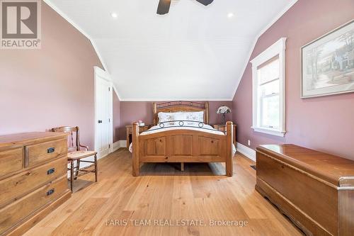 1273 Nottawasaga Conc 6, Clearview, ON - Indoor Photo Showing Bedroom