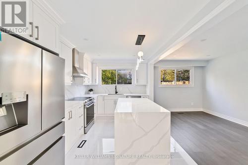 2883 Hollington Crescent, Mississauga, ON - Indoor Photo Showing Kitchen With Upgraded Kitchen