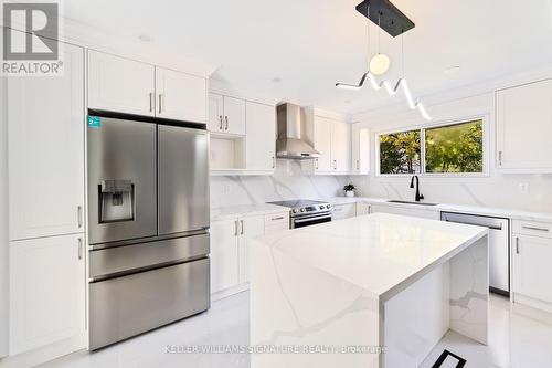 2883 Hollington Crescent, Mississauga, ON - Indoor Photo Showing Kitchen With Stainless Steel Kitchen With Upgraded Kitchen