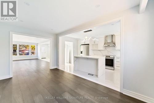 2883 Hollington Crescent, Mississauga, ON - Indoor Photo Showing Kitchen