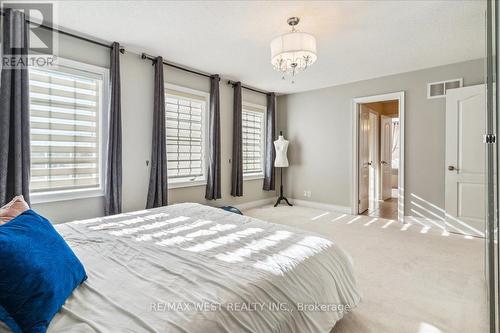 36 Lampman Crescent, Brampton, ON - Indoor Photo Showing Bedroom