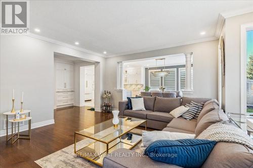 36 Lampman Crescent, Brampton, ON - Indoor Photo Showing Living Room