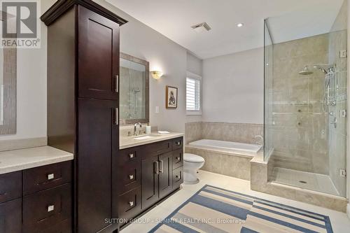 1195 Crestdale Road, Mississauga, ON - Indoor Photo Showing Bathroom