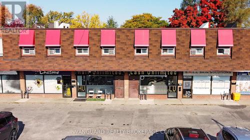 3812 Bloor Street W, Toronto, ON 