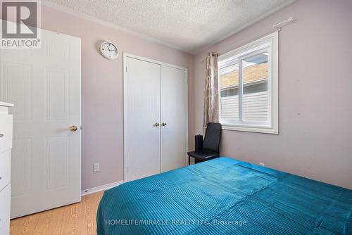 18 Amazon Court, Brampton, ON - Indoor Photo Showing Bedroom