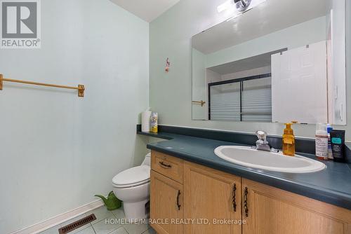 18 Amazon Court, Brampton, ON - Indoor Photo Showing Bathroom