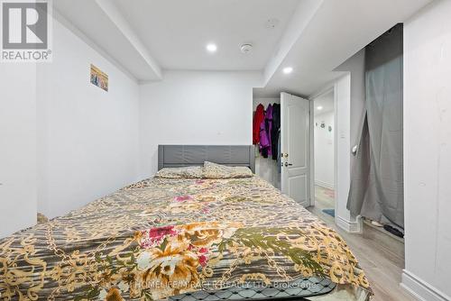 18 Amazon Court, Brampton, ON - Indoor Photo Showing Bedroom