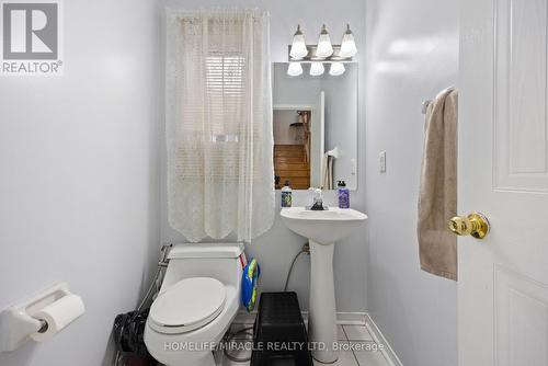 18 Amazon Court, Brampton, ON - Indoor Photo Showing Bathroom