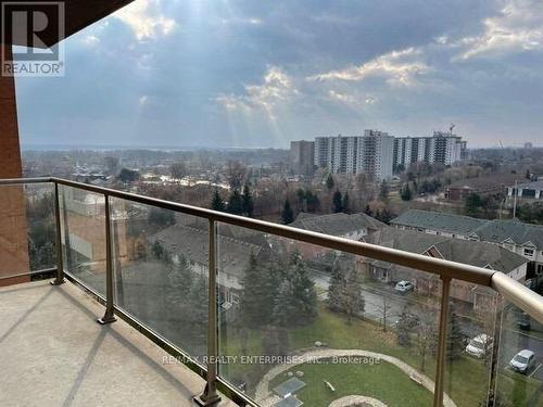 1001 - 1140 Parkwest Place, Mississauga, ON - Outdoor With View