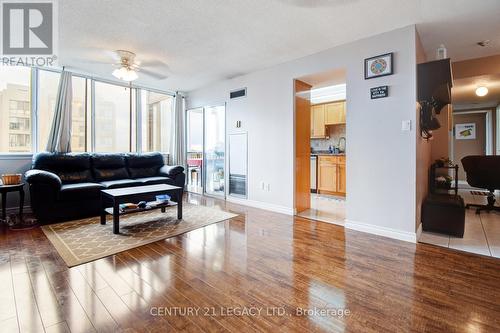 1410 - 10 Markbrook Lane, Toronto, ON - Indoor Photo Showing Living Room