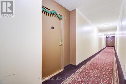 1410 - 10 Markbrook Lane, Toronto, ON - Indoor Photo Showing Other Room