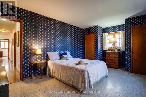 14 Horace Drive, Brant, ON - Indoor Photo Showing Bedroom