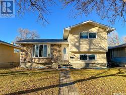 1534 Oxford STREET  Regina, SK S4N 4M1