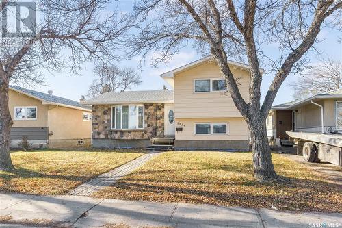 1534 Oxford Street, Regina, SK - Outdoor With Facade