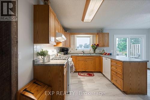 254304 9Th Line, Amaranth, ON - Indoor Photo Showing Kitchen With Double Sink