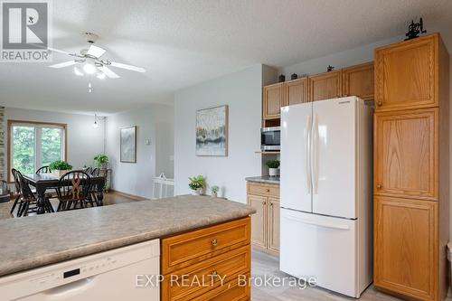 254304 9Th Line, Amaranth, ON - Indoor Photo Showing Kitchen